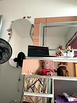 Snapshot of jailyncam_ chatting on 19, 12, 2025 jailyncam online show from 19, 12, 2025