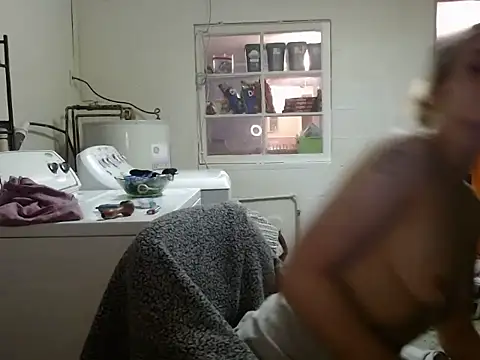 missymilf online show from 18, 1, 2025