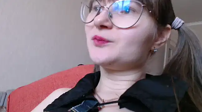 Snapshot of KiraGoldens chatting on 20, 2, 2025 KiraGoldens online show from 20, 2, 2025