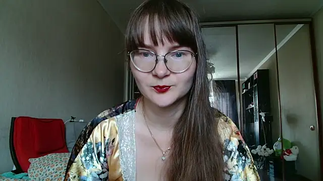 KiraGoldens online show from 28, 7, 2026