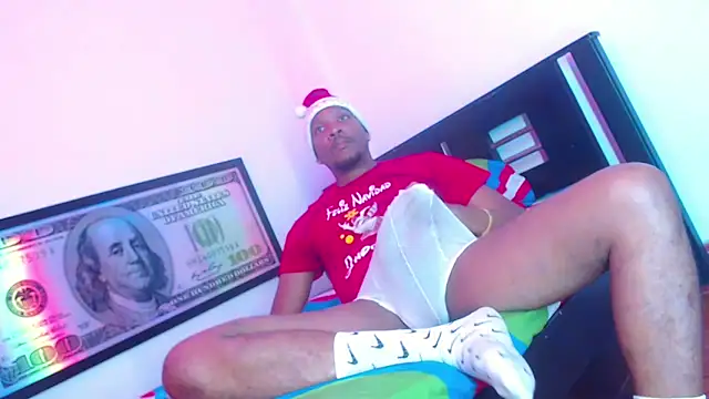 Snapshot of bigdickxblackx chatting on 20, 12, 2024 bigdickxblackx online show from 20, 12, 2024