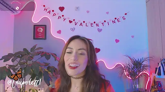 Snapshot of LauPolett chatting on 15, 2, 2025 LauPolett online show from 15, 2, 2025