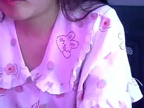 Snapshot of Bee_2k chatting on 19, 6, 2026 Bee 2k online show from 19, 6, 2026