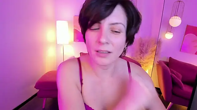 Snapshot of LorenDaze chatting on 13, 12, 2025 LorenDaze online show from 13, 12, 2025