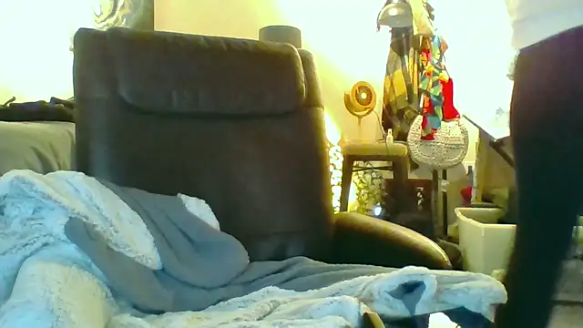 eatmeplease44 online show from 18, 10, 2025