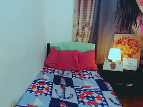 ELLIZABETHFORCUMXX online show from 10, 10, 2025