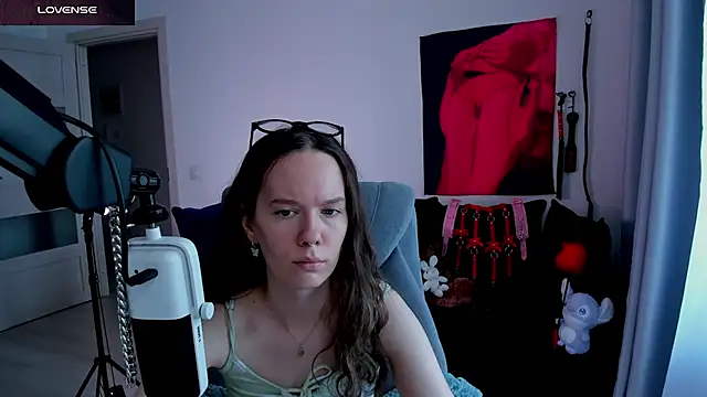 DivineBite online show from 23, 7, 2026