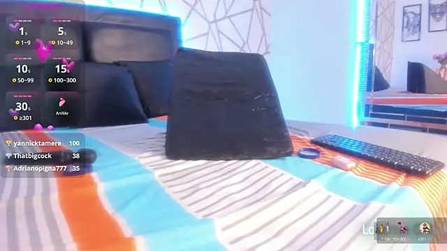 Snapshot of EmilyyRosee_ chatting on 17, 2, 2025 EmilyyRosee online show from 17, 2, 2025