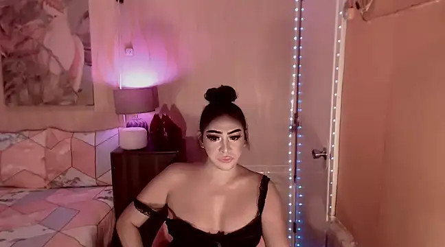 Snapshot of Biancafoxie chatting on 5, 12, 2024 Biancafoxie online show from 5, 12, 2024