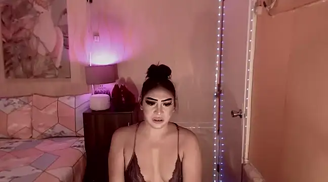 Snapshot of Biancafoxie chatting on 6, 12, 2024 Biancafoxie online show from 6, 12, 2024