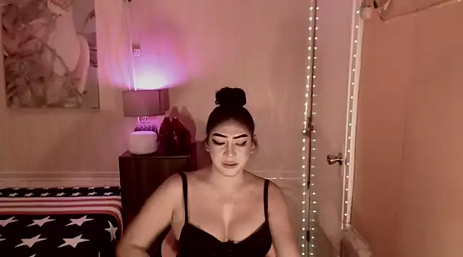 Snapshot of Biancafoxie chatting on 13, 12, 2024 Biancafoxie online show from 13, 12, 2024