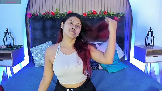 Karlagonzales  online show from 18, 9, 2025