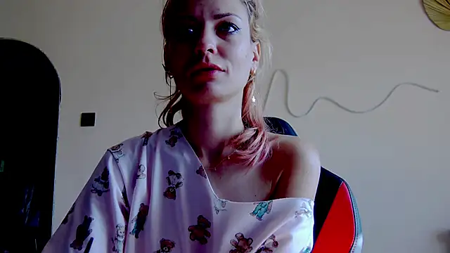 karo123421 online show from 2, 11, 2025