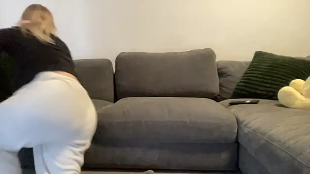 bigboobybabyxh online show from 10, 4, 2026