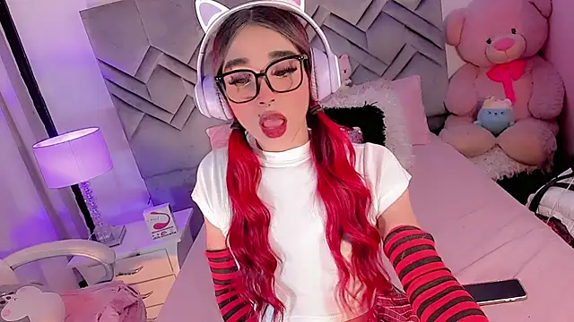 LeyXandrabraz online show from 13, 3, 2025