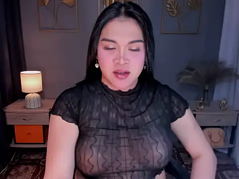 MaxeneCullens online show from 9, 9, 2025