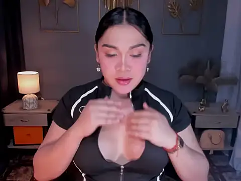 MaxeneCullens online show from 20, 10, 2025