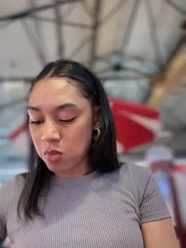 Snapshot of Leaberry chatting on 15, 1, 2025 Leaberry online show from 15, 1, 2025