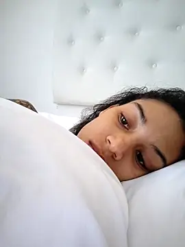 Snapshot of Leaberry chatting on 9, 11, 2025 Leaberry online show from 9, 11, 2025