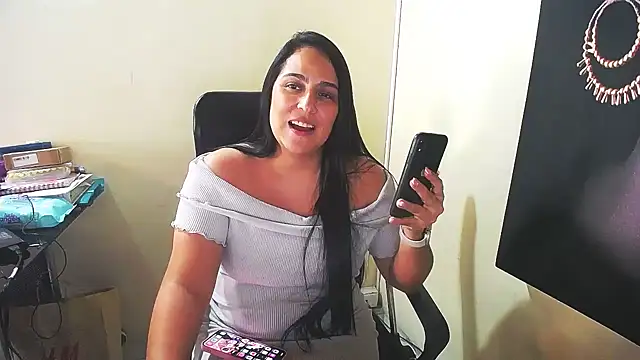 Snapshot of kendall_52 chatting on 13, 1, 2025 kendall 52 online show from 13, 1, 2025