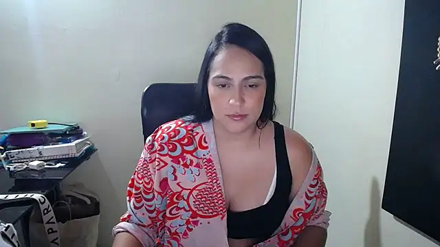 Snapshot of kendall_52 chatting on 5, 2, 2025 kendall 52 online show from 5, 2, 2025