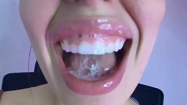 Snapshot of lisbet21x chatting on 11, 11, 2025 lisbet21x online show from 11, 11, 2025