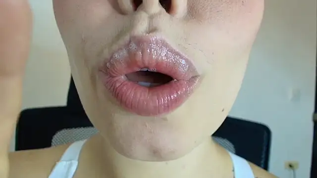 Snapshot of lisbet21x chatting on 28, 11, 2025 lisbet21x online show from 28, 11, 2025