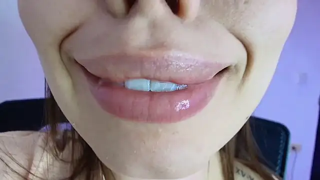 Snapshot of lisbet21x chatting on 15, 12, 2025 lisbet21x online show from 15, 12, 2025