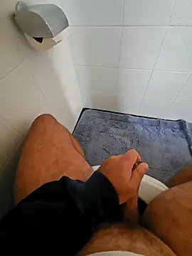 Snapshot of Dolceporco19 chatting on 13, 10, 2025 Dolceporco19 online show from 13, 10, 2025