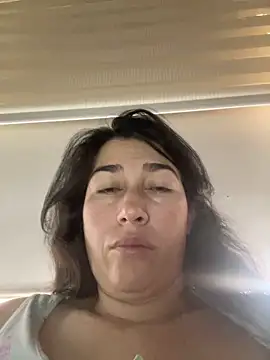 Snapshot of andreaisis2 chatting on 19, 2, 2025 andreaisis2 online show from 19, 2, 2025