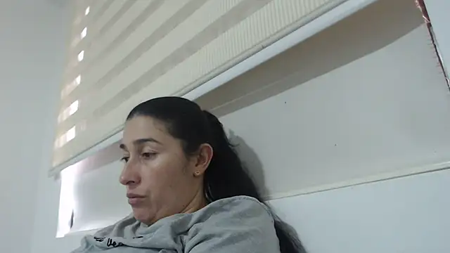 Snapshot of andreaisis2 chatting on 21, 2, 2025 andreaisis2 online show from 21, 2, 2025