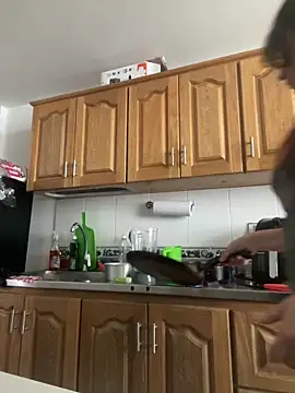 Snapshot of andreaisis2 chatting on 4, 3, 2025 andreaisis2 online show from 4, 3, 2025