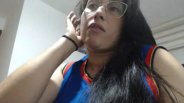 Snapshot of andreaisis2 chatting on 23, 10, 2025 andreaisis2 online show from 23, 10, 2025