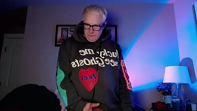 Snapshot of Snarfle82 chatting on 2, 12, 2025 Snarfle82 online show from 2, 12, 2025