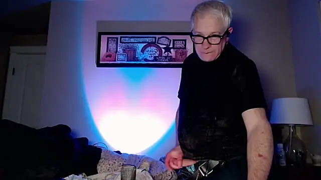 Snapshot of Snarfle82 chatting on 3, 12, 2025 Snarfle82 online show from 3, 12, 2025