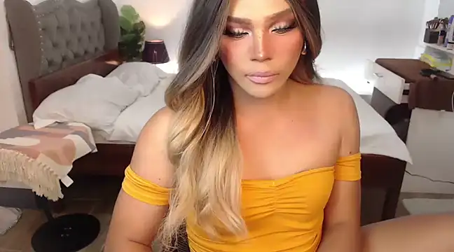 Snapshot of liaa_lurrecams chatting on 2, 3, 2025 liaa lurrecams online show from 2, 3, 2025