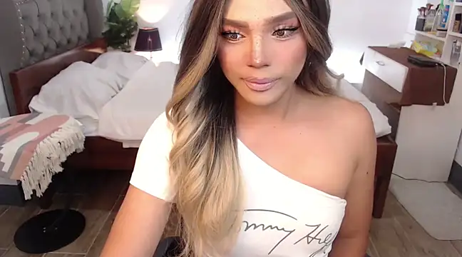 Snapshot of liaa_lurrecams chatting on 19, 3, 2025 liaa lurrecams online show from 19, 3, 2025