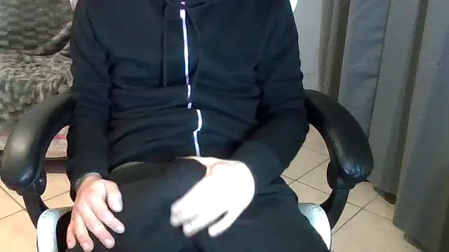 Snapshot of simoninside25 chatting on 19, 11, 2025 simoninside25 online show from 19, 11, 2025