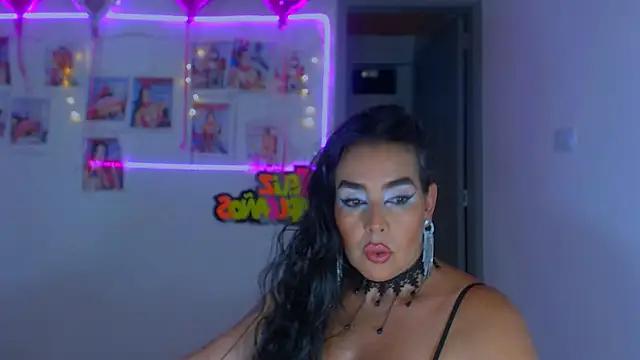 sweet vanessa 22 online show from 24, 1, 2025