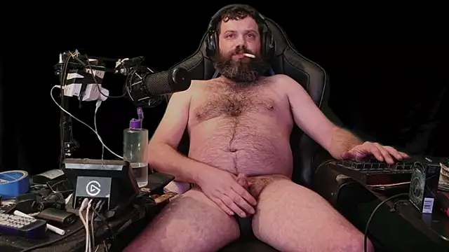 Snapshot of st0n3y chatting on 12, 3, 2026 st0n3y online show from 12, 3, 2026