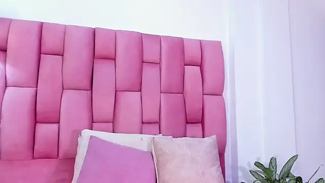 Lia sarahi online show from 16, 2, 2025