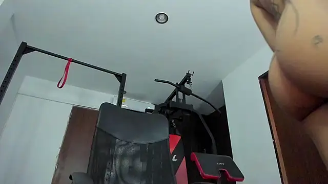 Lia sarahi online show from 21, 2, 2025