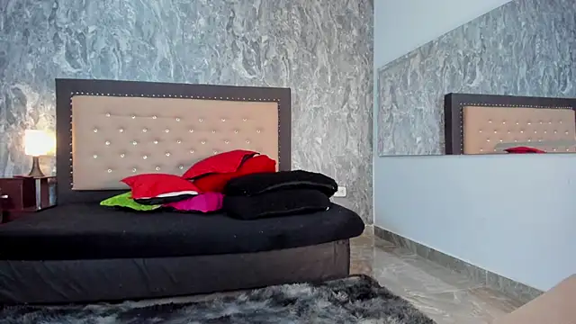 Lia sarahi online show from 8, 3, 2025