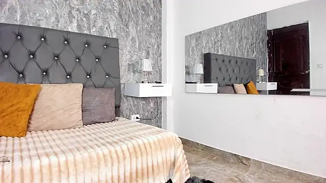 Lia sarahi online show from 18, 2, 2026