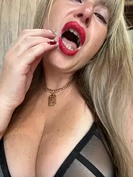 Kittenforyou online show from 16, 10, 2025