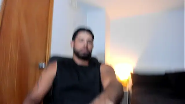 Snapshot of Justyn_Torres chatting on 15, 4, 2026 Justyn Torres online show from 15, 4, 2026