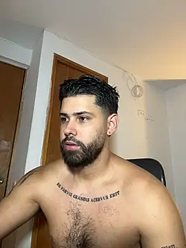 Snapshot of Justyn_Torres chatting on 28, 7, 2026 Justyn Torres online show from 28, 7, 2026