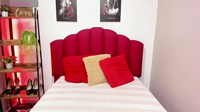 Snapshot of Ashleyyrobert chatting on 13, 12, 2024 Ashleyyrobert online show from 13, 12, 2024