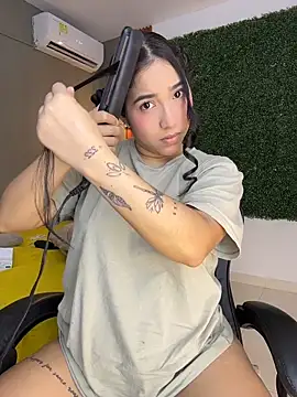 Snapshot of Amandanauty chatting on 14, 12, 2025 Amandanauty online show from 14, 12, 2025