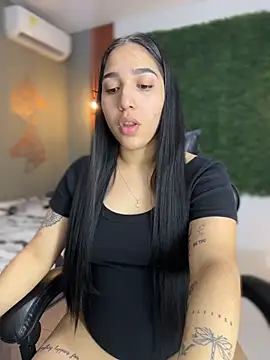 Amandanauty online show from 4, 4, 2026